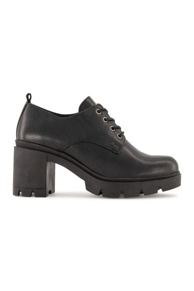 Дамски елегантни обувки от черна естествена кожа на ток с връзки VLADI 05
